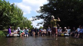 世界一受けたい授業？レポート、湧水を学ぶ「森の歌会 in 東久留米」