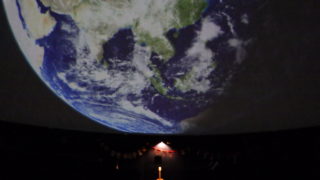 【演奏動画あり】学びの前に五感を震わせること。レポート「寝転んで眺める星空とプラネタリウムの音楽キャンプ」