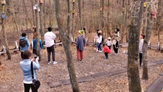 森のシンガーソングライター版、森のようちえん！レポート「森の歌ピクニック@つみきの森」