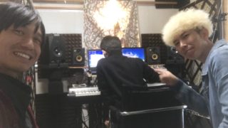 黄金色のカラマツの森、群馬県吾妻郡でマスタリングへ！森の旅865日目。